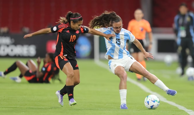 La Selección argentina perdió por penales con Colombia y quedó eliminada de la Copa América femenina - Imagen 1